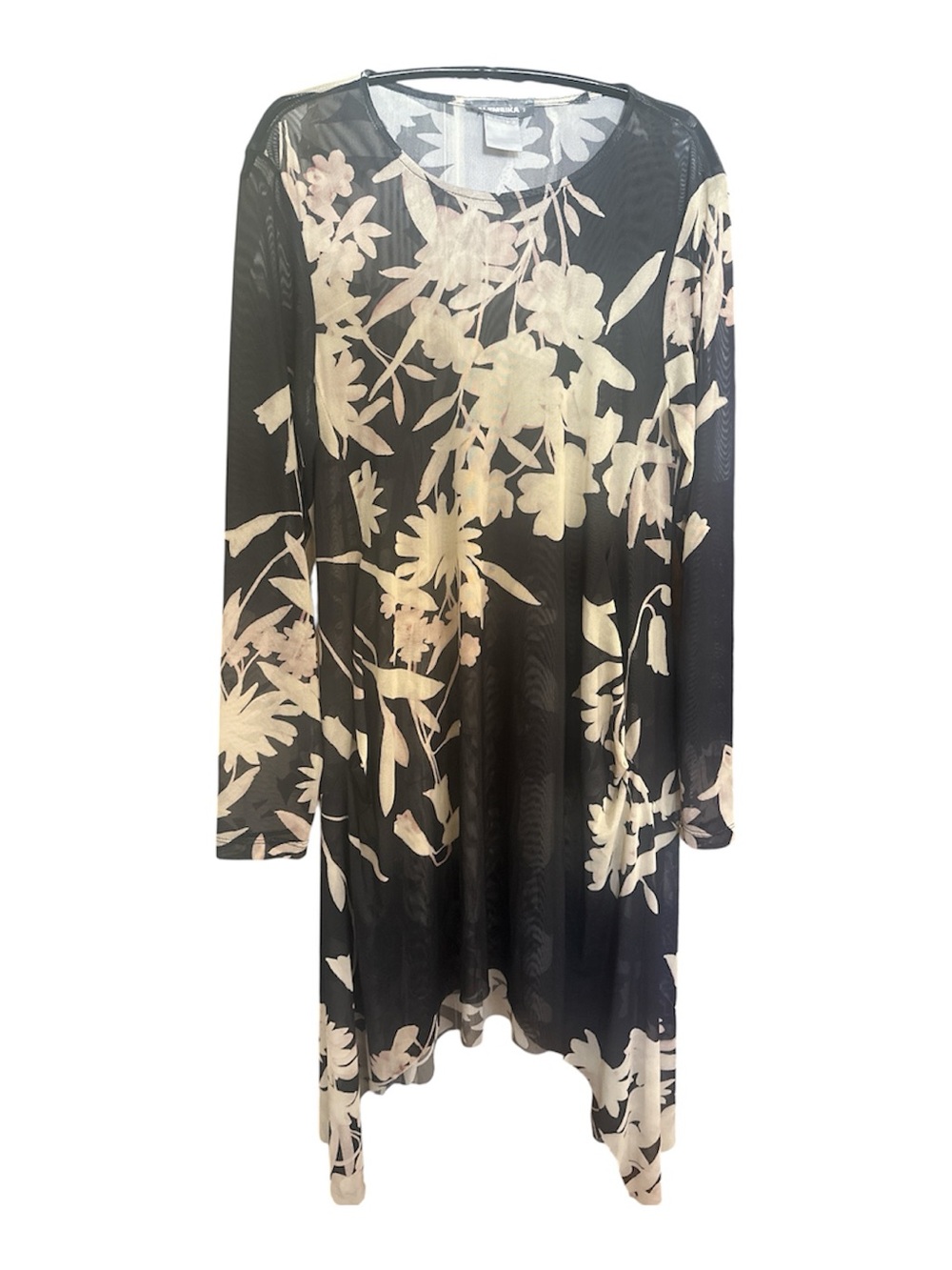 Alembika Black Floral Long-Sleeve Tunic with Cream Botanical Print